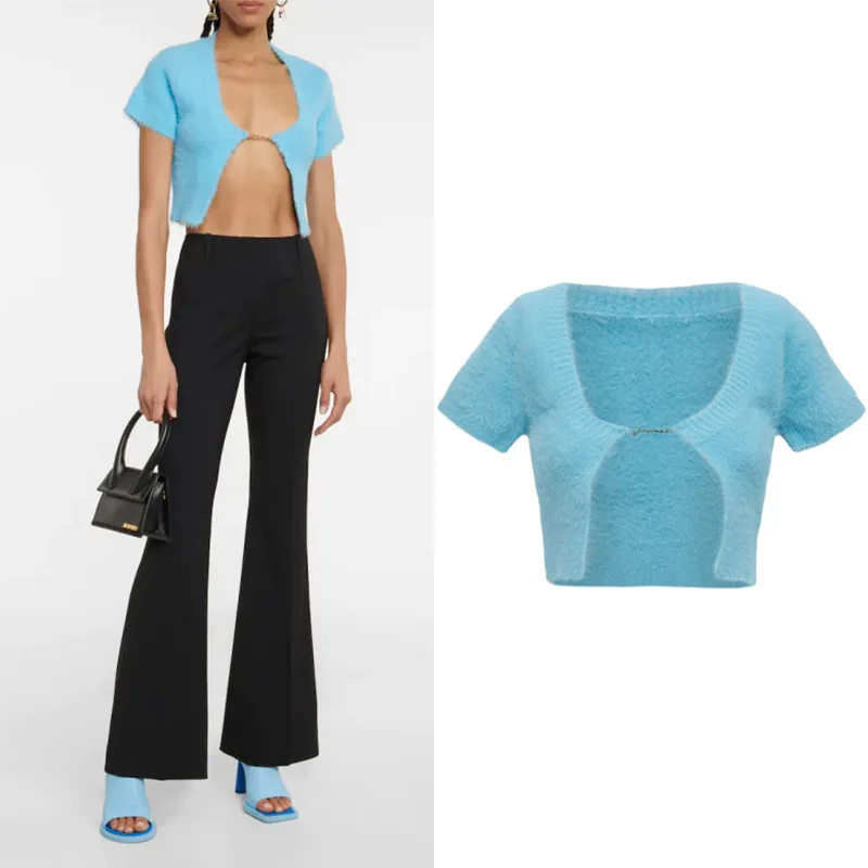 22 Fashion Classic design Summer New Blue Plush Short Dark V Small Cardigan Showing Thin Horse Sea Hair Spice Girl Top
22 Fashion Classic design Summer New Blue Plush Short Dark V Small Cardigan Showing Thin Horse Sea Hair Spice Girl Top