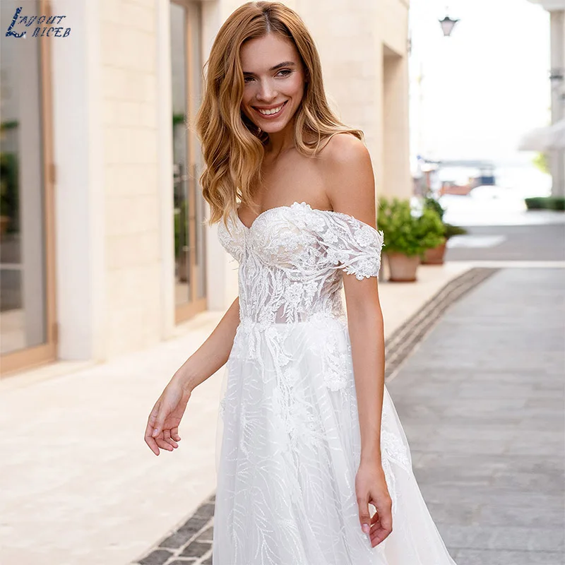 Sweetheart Neck Wedding Dress Off The Shoulder Lace Appliques Bridal Gown Backless Tull Sweep Train vestido noiva boho For Bride
Sweetheart Neck Wedding Dress Off The Shoulder Lace Appliques Bridal Gown Backless Tull Sweep Train vestido noiva boho For Bride