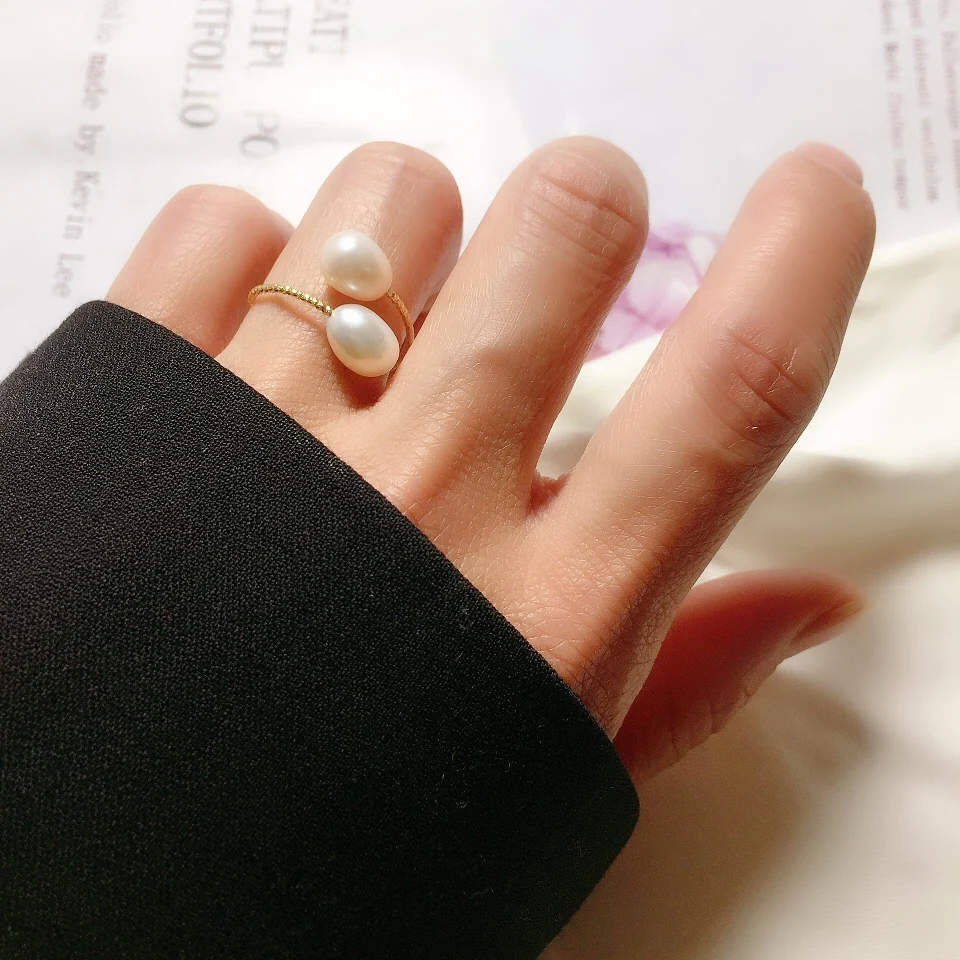 Natural Pearl Rings,Multi Beads Ultra Fine Simple Rings for Women, Multifunctional 18K Gold Plated Earrings Women's Jewelry Gift
Natural Pearl Rings,Multi Beads Ultra Fine Simple Rings for Women, Multifunctional 18K Gold Plated Earrings Women's Jewelry Gift