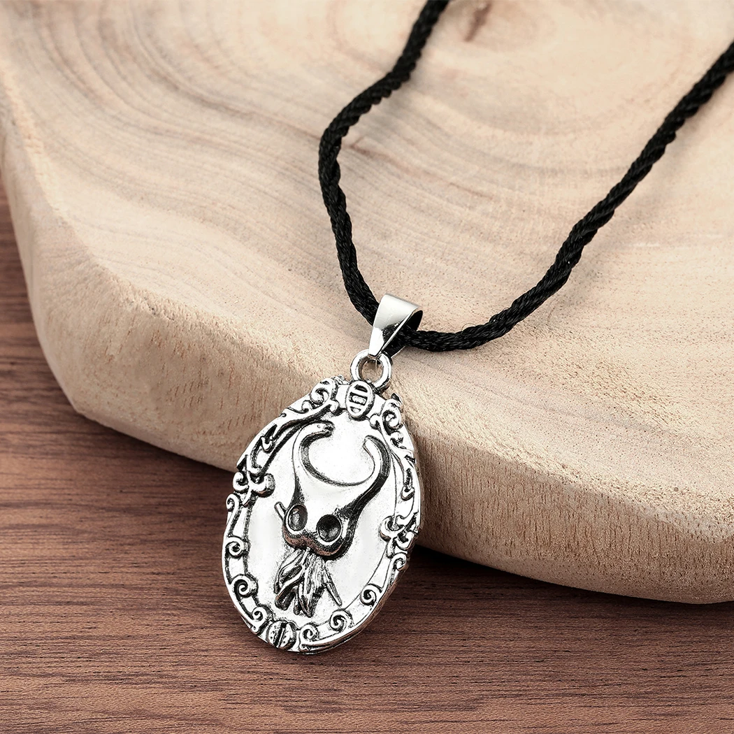 Cxwind Stainless Steel Brass Hollow Knight Pendant Necklace Charm Jewelry Charm Simple Pendant Mother's Day Gift
Cxwind Stainless Steel Brass Hollow Knight Pendant Necklace Charm Jewelry Charm Simple Pendant Mother's Day Gift