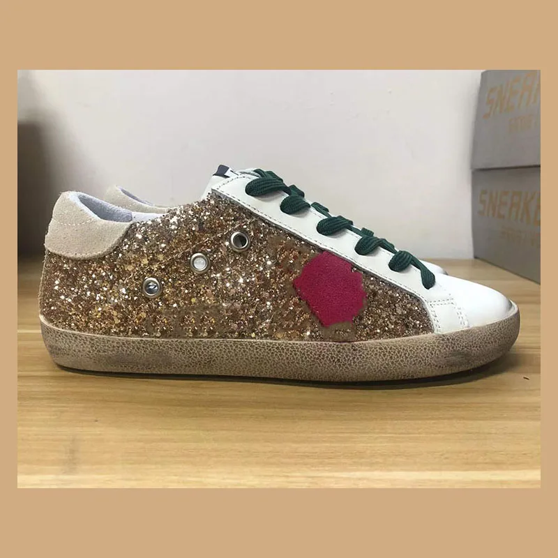 2022 New First Layer Cowhide Gold Sequin Splicing Small Dirty Shoes Parent-child Casual Shoes Non-slip Inner Increase ST240
2022 New First Layer Cowhide Gold Sequin Splicing Small Dirty Shoes Parent-child Casual Shoes Non-slip Inner Increase ST240