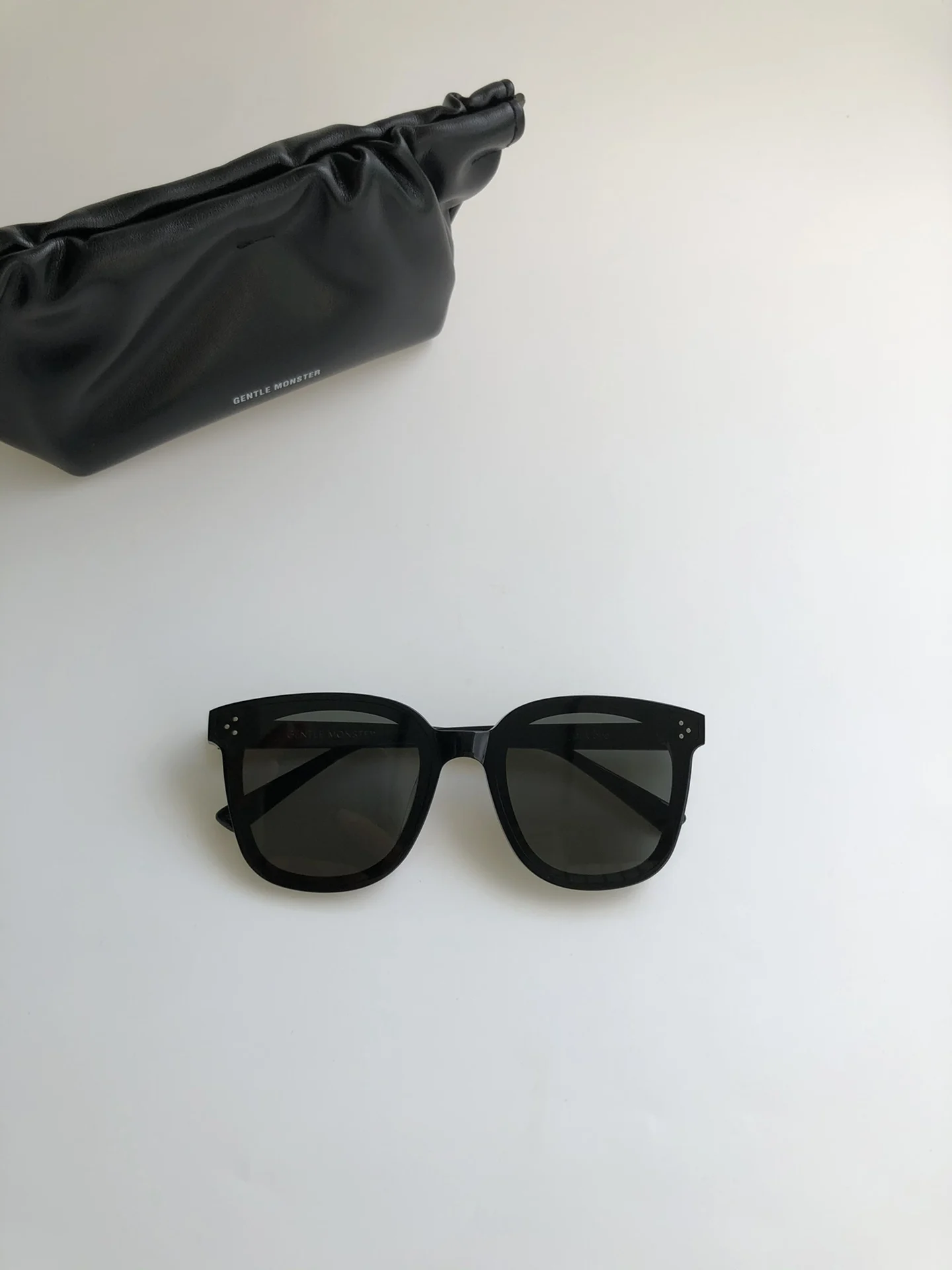 Korea GENTLE MONSTER GMBrand GM Men Women Sunglasses Leisure Travel Square Acetate Polarized UV400 Lens Jack Bye With Box
Korea GENTLE MONSTER GMBrand GM Men Women Sunglasses Leisure Travel Square Acetate Polarized UV400 Lens Jack Bye With Box