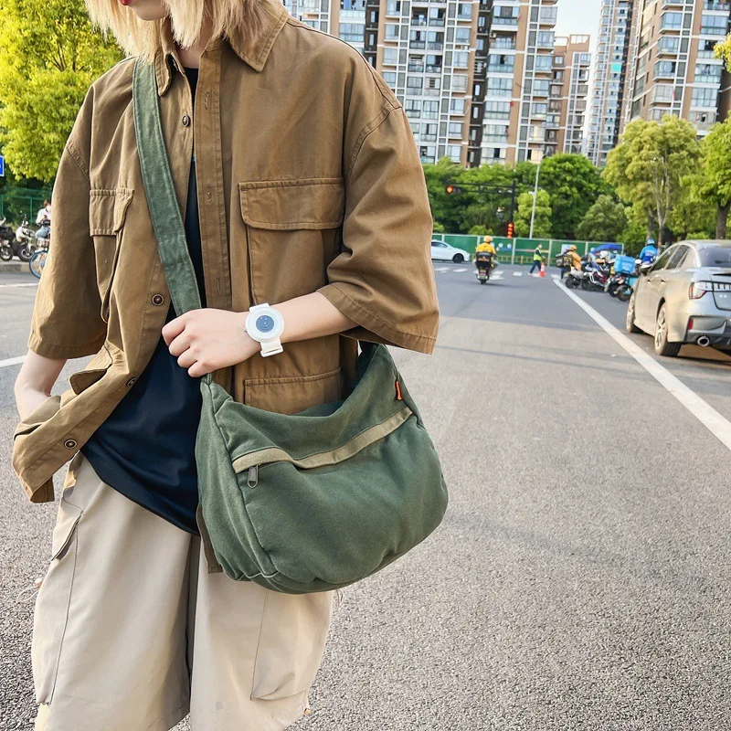 Retro Messenger Bag YK2 Female Washed Canvas Bag Fashion Trend Large Capacity Work Crossbody Bag Literary Single Shoulder Bag
Retro Messenger Bag YK2 Female Washed Canvas Bag Fashion Trend Large Capacity Work Crossbody Bag Literary Single Shoulder Bag