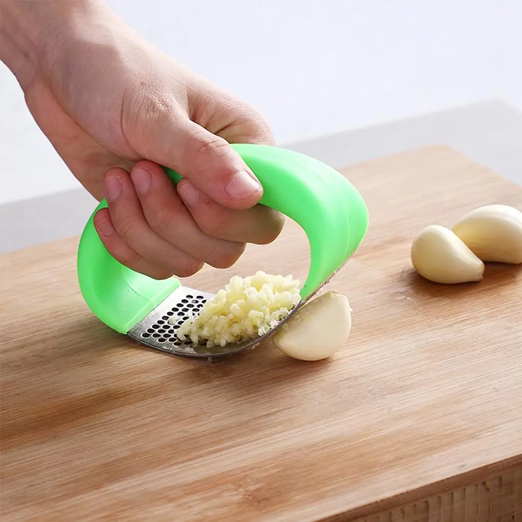 1Pcs Stainless Garlic Press Household Manual Garlic Press Device Kitchen Press Squeezer Ginger Garlic Tools Kitchen Accessories
1Pcs Stainless Garlic Press Household Manual Garlic Press Device Kitchen Press Squeezer Ginger Garlic Tools Kitchen Accessories