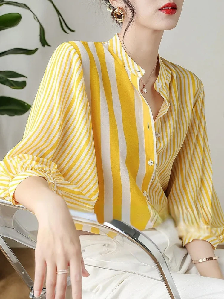 Женская блузка в полоску, с длинным рукавом и карманами 
Женская блузка в полоску, с длинным рукавом и карманами