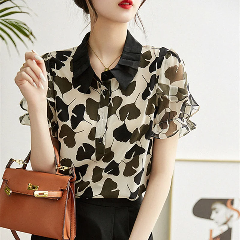 Floral Chiffon Printing Shirt Women's Blouse Summer 2022 New Short Sleeve Casual Top Fashion Female Korean Style Clothing
Floral Chiffon Printing Shirt Women's Blouse Summer 2022 New Short Sleeve Casual Top Fashion Female Korean Style Clothing