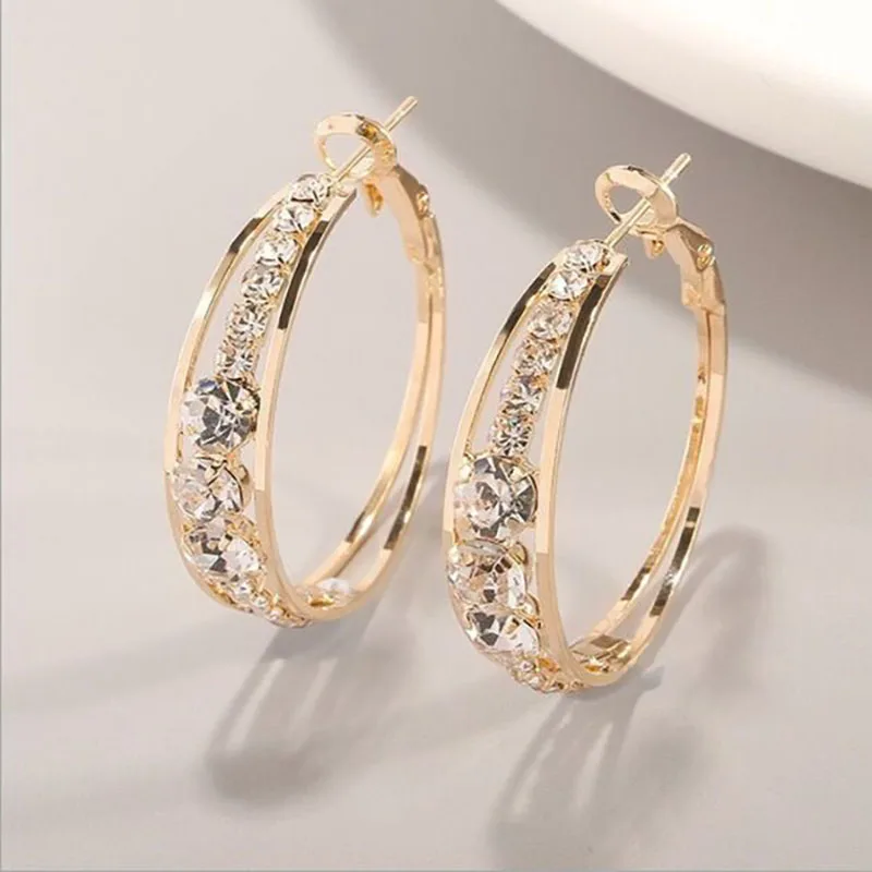 New Round Inlaid Rhinestone Temperament Ear Stud Ear Hoop Minimalist Luxury for Women Wedding Earrings Pendant Jewelry
New Round Inlaid Rhinestone Temperament Ear Stud Ear Hoop Minimalist Luxury for Women Wedding Earrings Pendant Jewelry