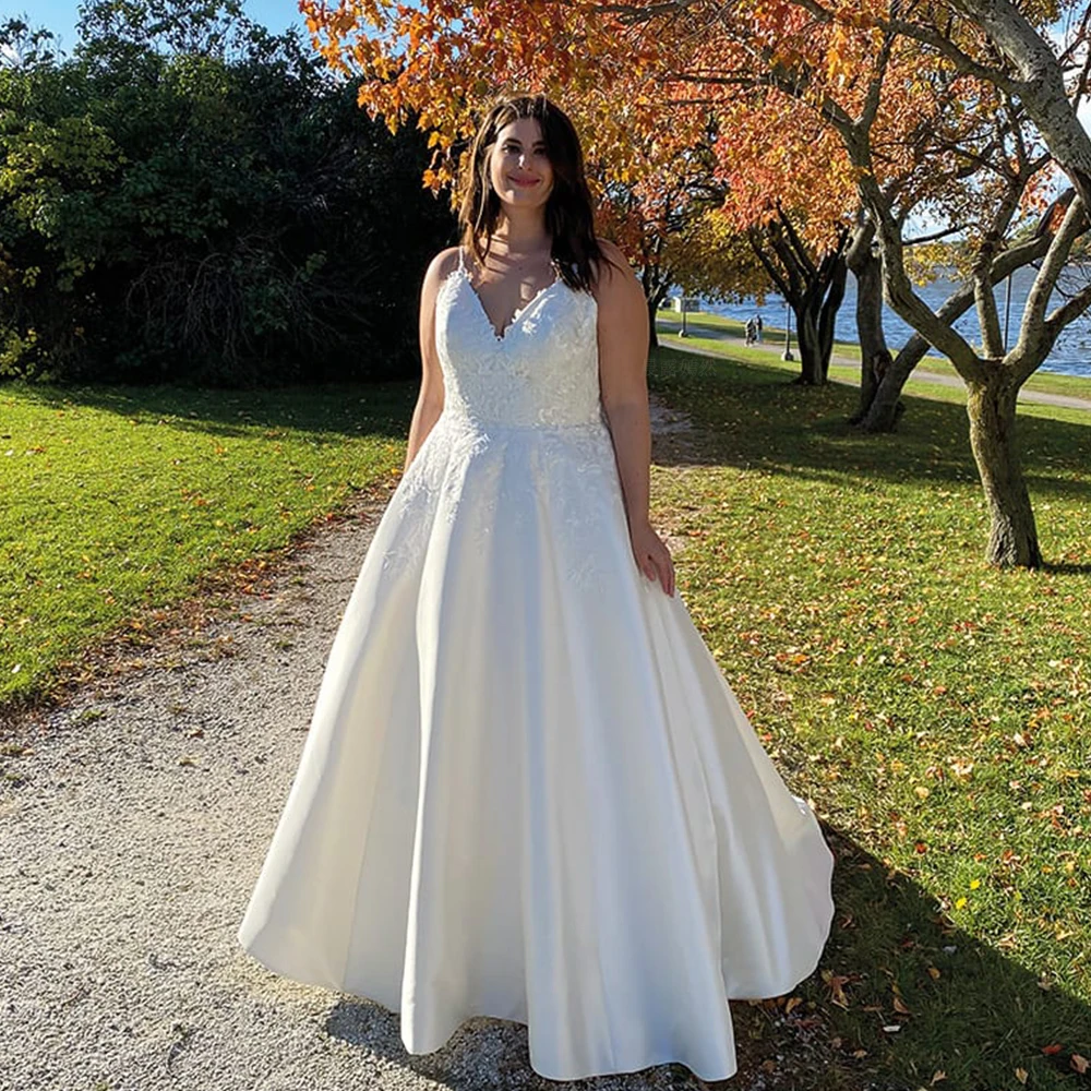 Satin Wedding Dresses For Women 2022 Applique Long Wedding Gowns Plus Size Button Backless Sexy Bride Dress vestidos de novia
Satin Wedding Dresses For Women 2022 Applique Long Wedding Gowns Plus Size Button Backless Sexy Bride Dress vestidos de novia