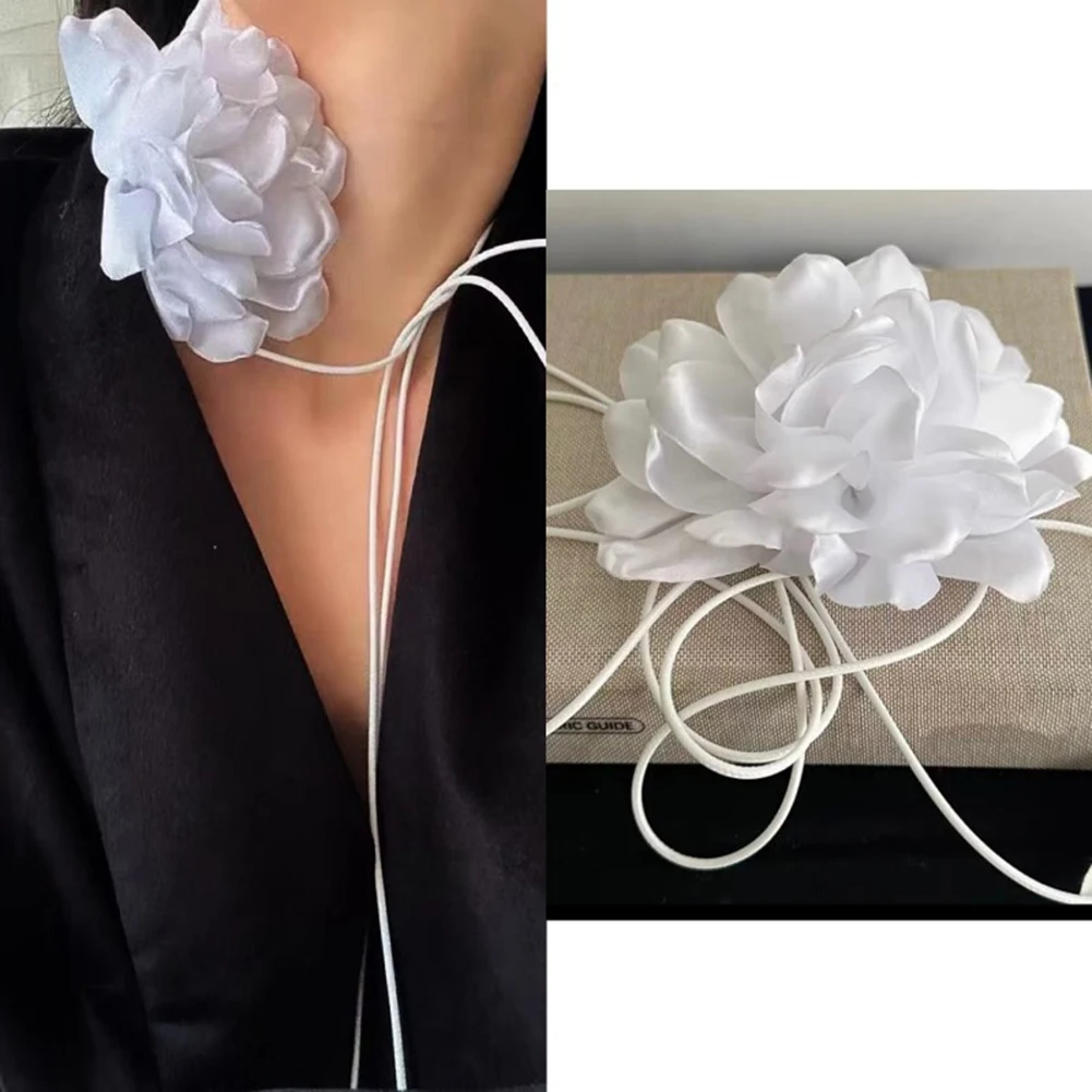 Exaggerated Goth Big Rose Flower Clavicle Chain Necklace for Women Romantic Kpop Adjustable Bowknot Choker Dinner Party Jewelry
Exaggerated Goth Big Rose Flower Clavicle Chain Necklace for Women Romantic Kpop Adjustable Bowknot Choker Dinner Party Jewelry