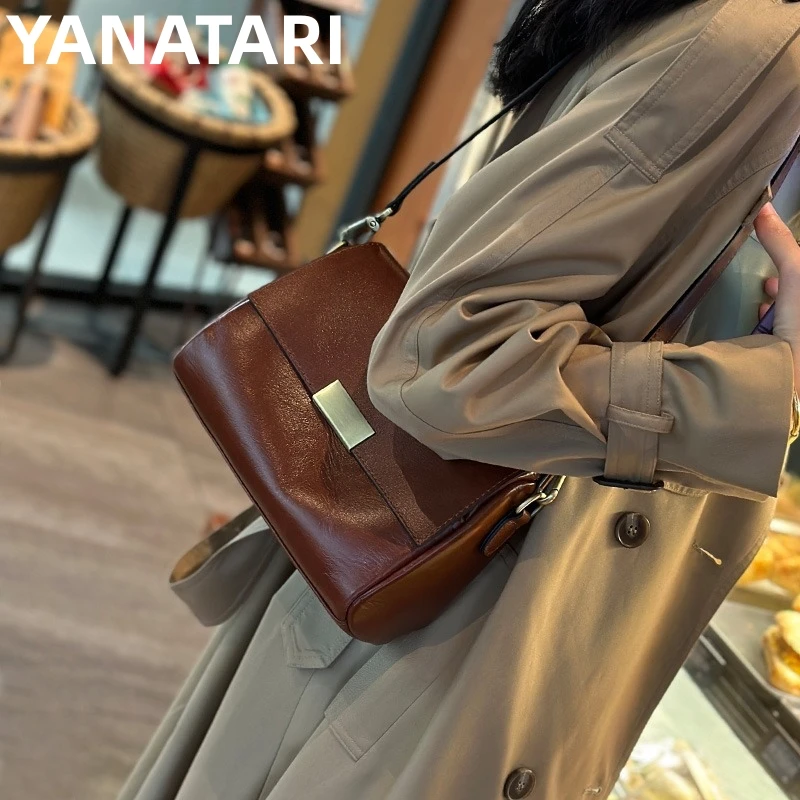 luxury handbags female crossbody bags Vintage Genuine leather women shoulder bag Small square bag soft leather cowhide fashion
luxury handbags female crossbody bags Vintage Genuine leather women shoulder bag Small square bag soft leather cowhide fashion