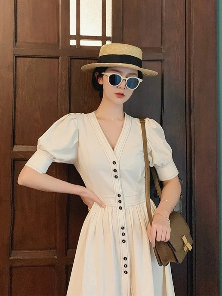 Женское платье средней длины с рукавами-фонариками, элегантное платье во французском стиле ретро с V-образным вырезом и высокой талией, лето...
Женское платье средней длины с рукавами-фонариками, элегантное платье во французском стиле ретро с V-образным вырезом и высокой талией, лето...