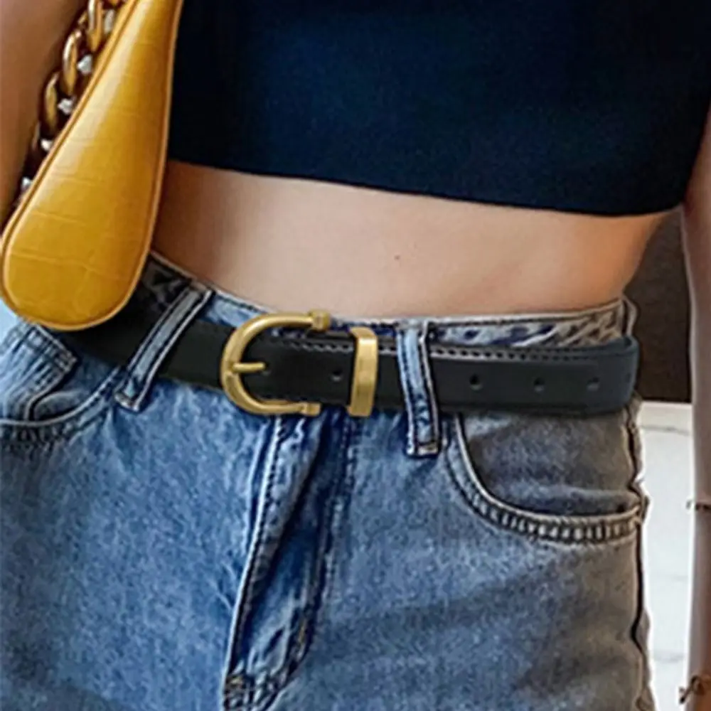 Soft Faux Leather Women's Leather Belt Retro Thin Gold Buckle Designer Belts Black Waist Belt for Jeans Pants Dresses 
Soft Faux Leather Women's Leather Belt Retro Thin Gold Buckle Designer Belts Black Waist Belt for Jeans Pants Dresses