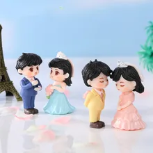 Figurine Miniature Wedding Dress Couple Micro Landscape Ornaments For Home Decorations Room Desktop DIY Decoration Accessories