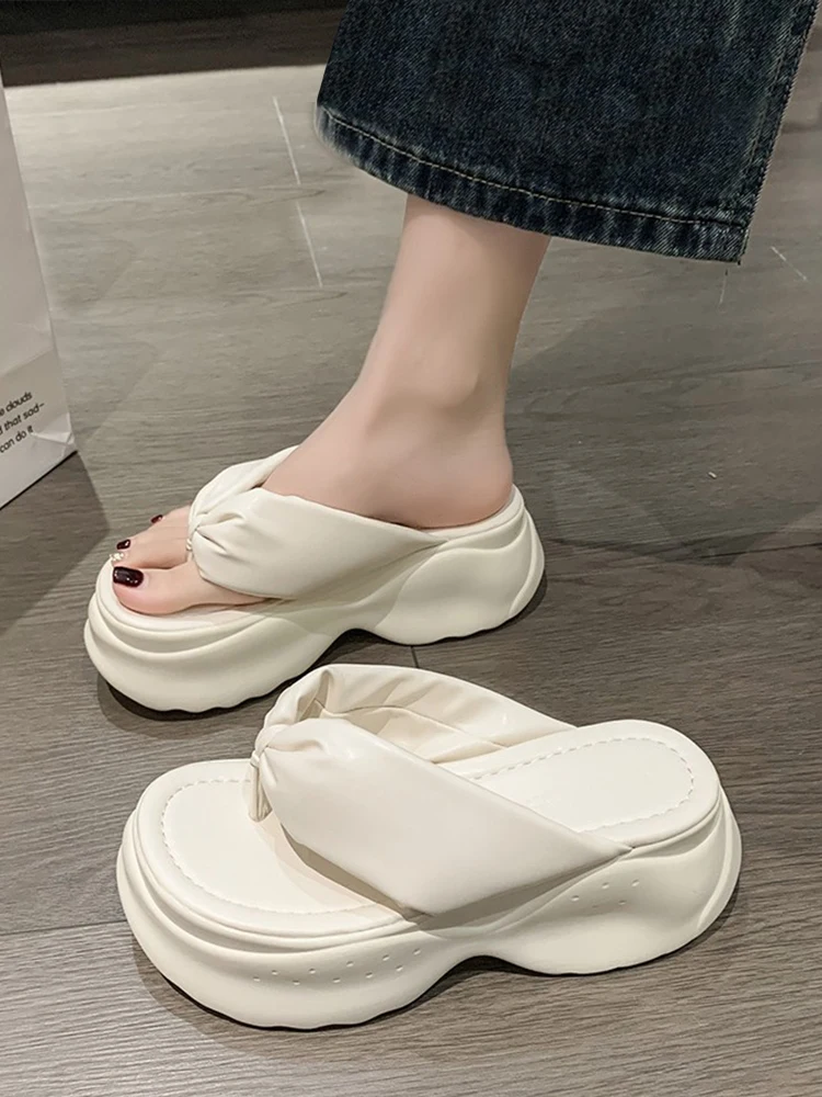 Шлепанцы женские на платформе, мягкие сланцы из микрофибры, повседневная обувь на среднем каблуке, лето 2023 
Шлепанцы женские на платформе, мягкие сланцы из микрофибры, повседневная обувь на среднем каблуке, лето 2023