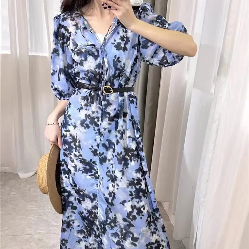 Women Dress 2023 Spring and Summer New Blue Print Puff Sleeve Round Neck Tie Dress
Women Dress 2023 Spring and Summer New Blue Print Puff Sleeve Round Neck Tie Dress