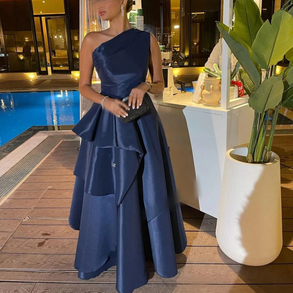Honeyed One Shoulder Muslim Evening Dresses Long Satin A Lineفساتين سهرة مسلمة Elegant Navy Blue Robe de soirée Party Gown Women
Honeyed One Shoulder Muslim Evening Dresses Long Satin A Lineفساتين سهرة مسلمة Elegant Navy Blue Robe de soirée Party Gown Women