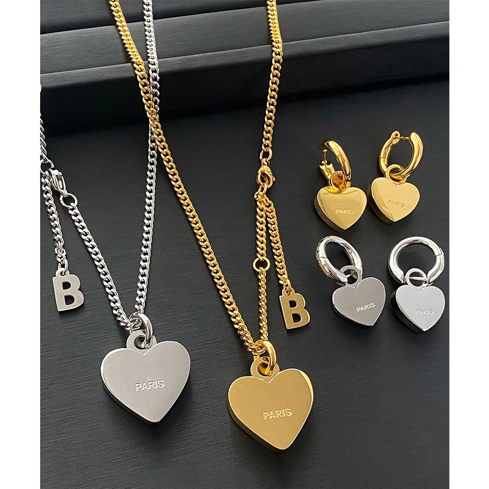Fashion Designer Heart Silver Gold Chains Earring Necklace Set Woman High Quality Brand Jewelry Party Runway
Fashion Designer Heart Silver Gold Chains Earring Necklace Set Woman High Quality Brand Jewelry Party Runway