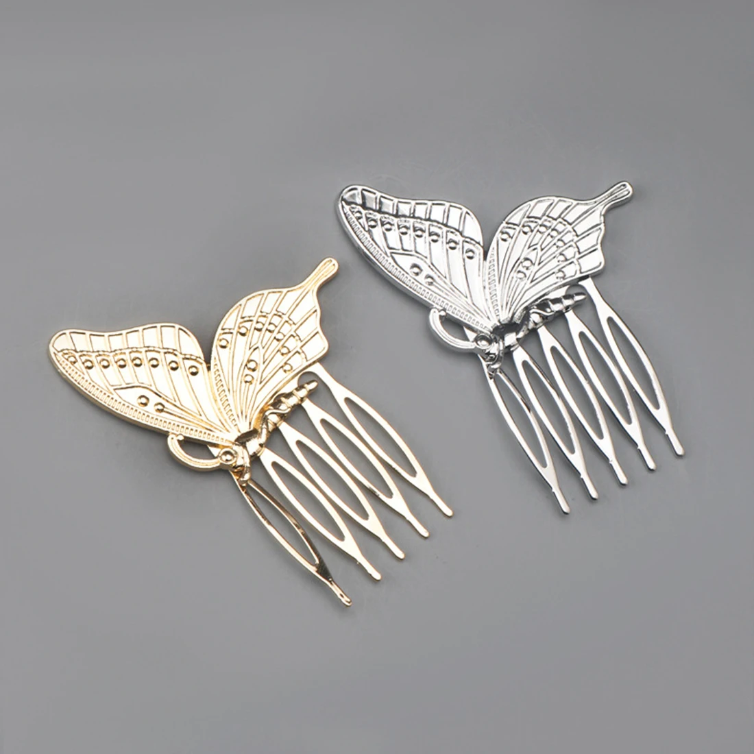 New Chic Elegant Korean Simple Design Comb Hairpin Alloy Butterfly Hair Combs Hair Styling For Girls Comb Pin Female Hairclip
New Chic Elegant Korean Simple Design Comb Hairpin Alloy Butterfly Hair Combs Hair Styling For Girls Comb Pin Female Hairclip