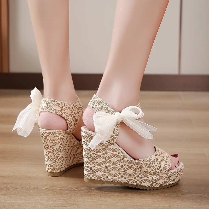 2022 Women Wedges Sandal Heeled Shoes Fashion Summer Designer Platform Brand Pump
2022 Women Wedges Sandal Heeled Shoes Fashion Summer Designer Platform Brand Pump