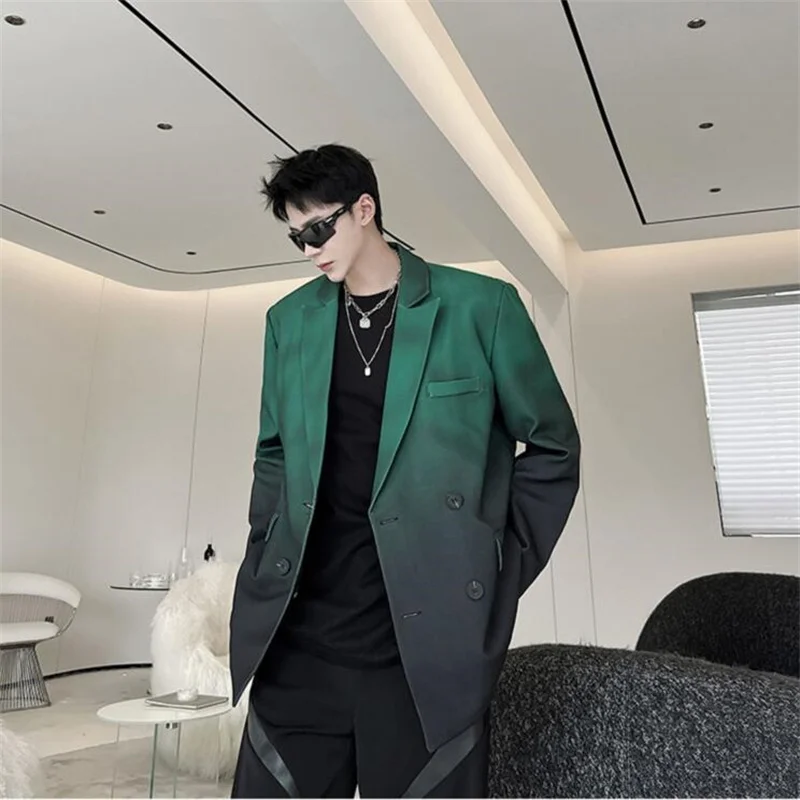 Net Red Gradual Color Suit Coat for Men's Blazers Korean Version Relaxed Hair Stylist Cool Retro Youth Clothes Fashion
Net Red Gradual Color Suit Coat for Men's Blazers Korean Version Relaxed Hair Stylist Cool Retro Youth Clothes Fashion