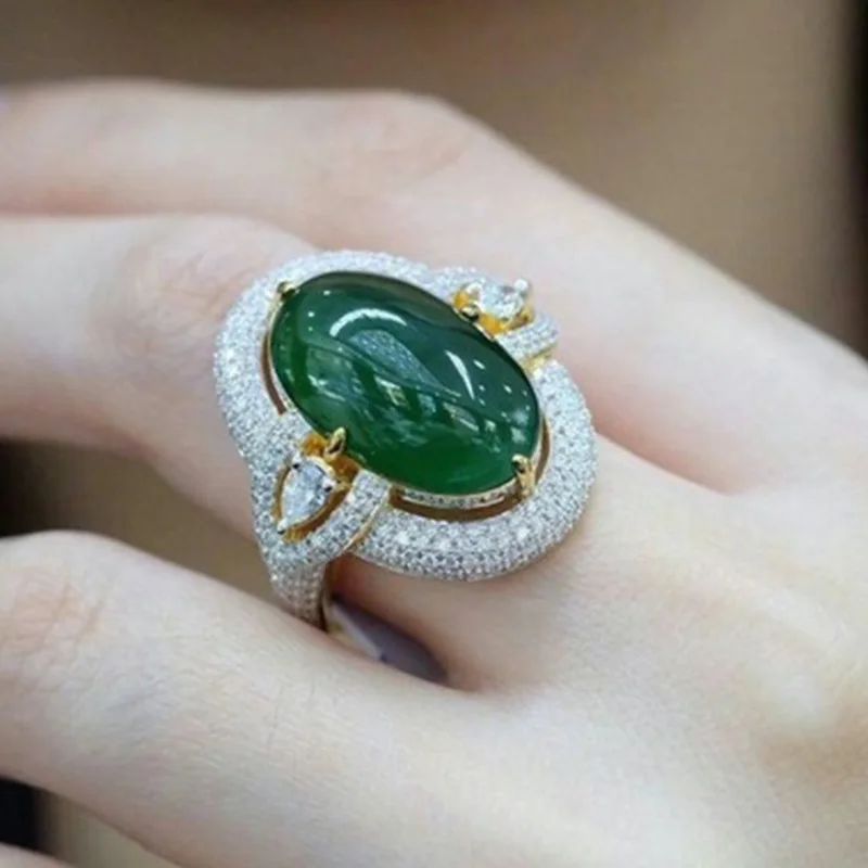 Hot Sale Luxury Elegant Ladies Fashion Inlaid Green Ring Hollow Oval Female Ring Temperament Casual Party Engagement
Hot Sale Luxury Elegant Ladies Fashion Inlaid Green Ring Hollow Oval Female Ring Temperament Casual Party Engagement