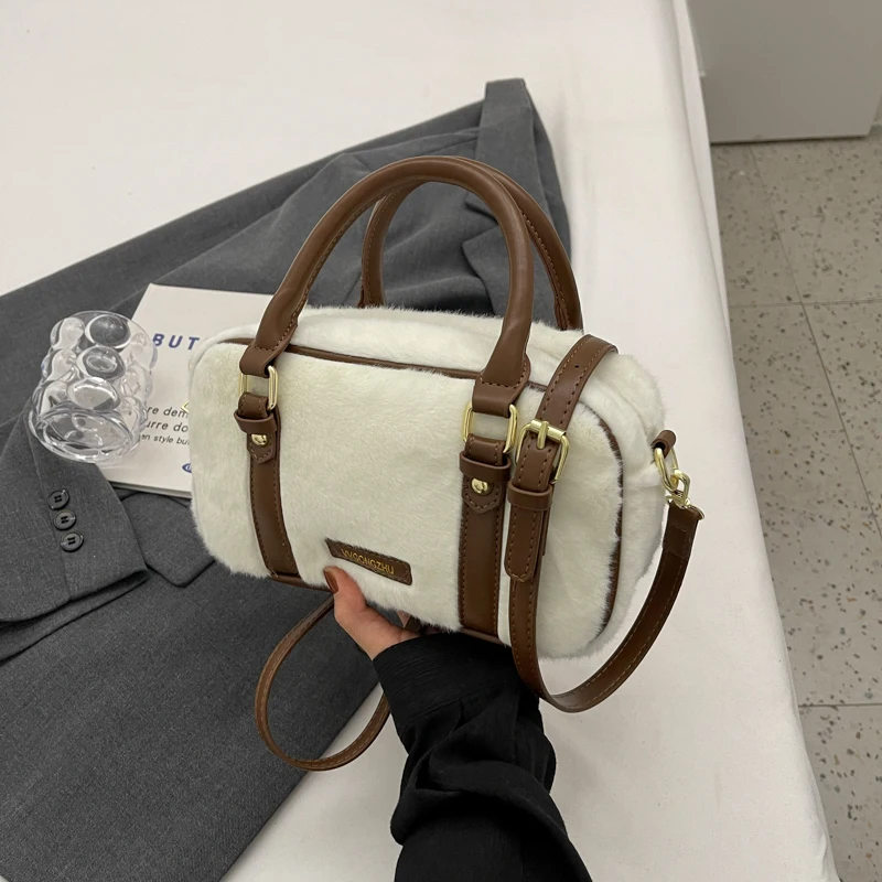 Women Brand Design Fashion Plush Pillow Bag 2023 New Soft And Cute Solid Color Ladies Handbag Large Capacity Small Square Bag
Women Brand Design Fashion Plush Pillow Bag 2023 New Soft And Cute Solid Color Ladies Handbag Large Capacity Small Square Bag