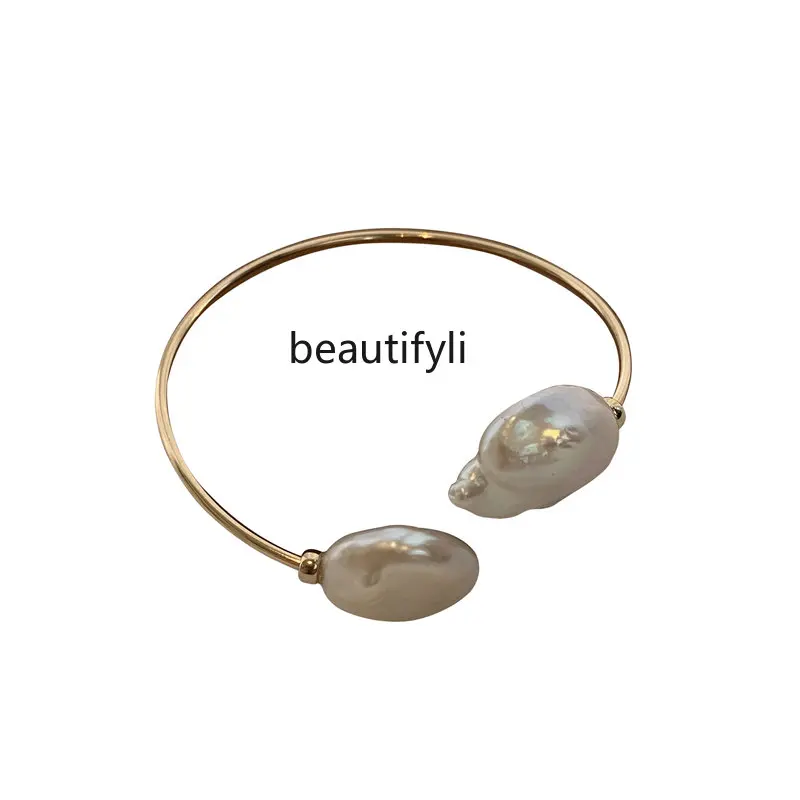 yj Strong Light Texture Natural Baroque Pearl Bold 14K Gilded Simple Graceful Bangle Bracelet
yj Strong Light Texture Natural Baroque Pearl Bold 14K Gilded Simple Graceful Bangle Bracelet