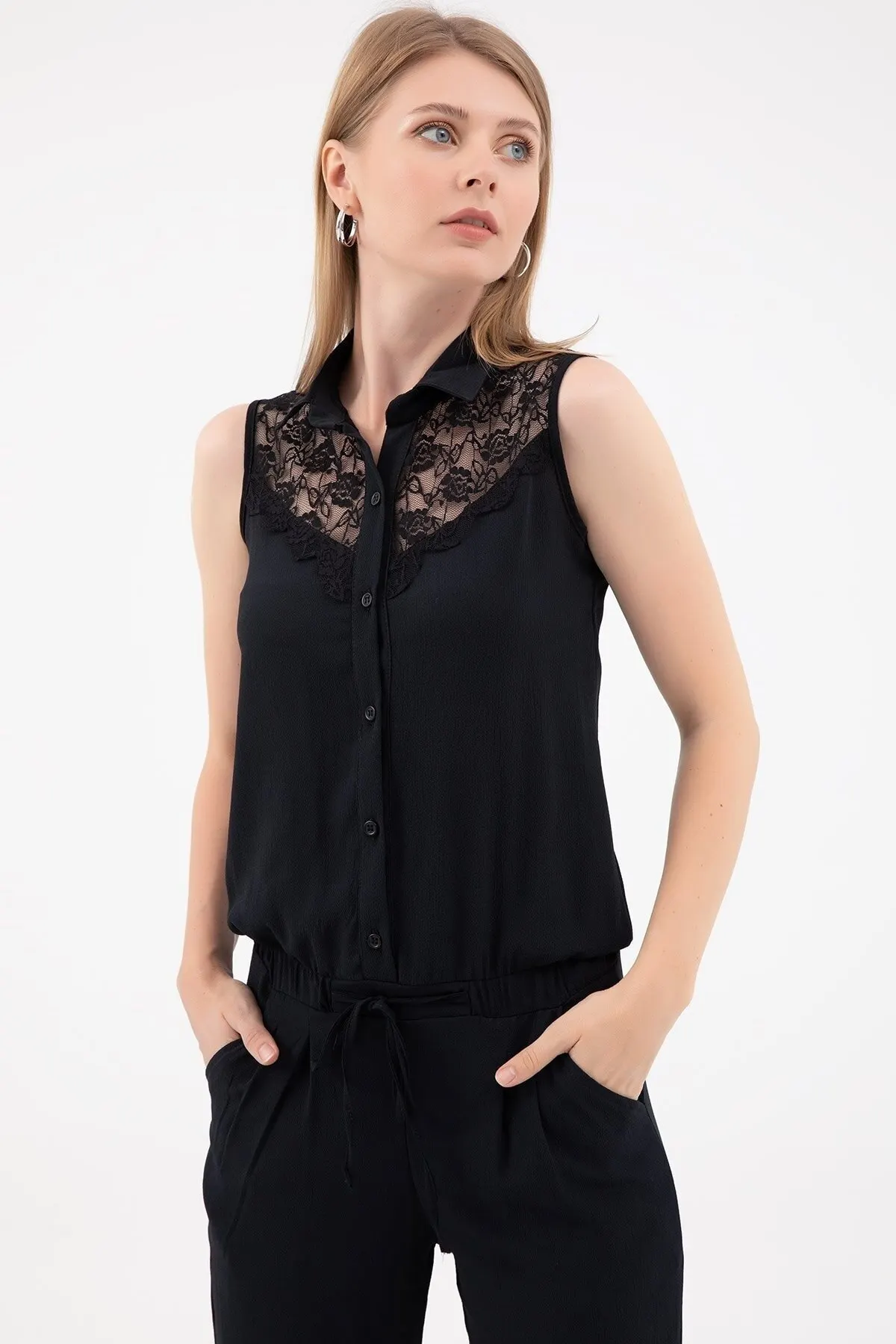 Women's Overalls Black Lace Detailed Jumpsuit Hot Style Quality Fabric Sleeveless Baggy Trousers Casual Jumpsuit
Women's Overalls Black Lace Detailed Jumpsuit Hot Style Quality Fabric Sleeveless Baggy Trousers Casual Jumpsuit