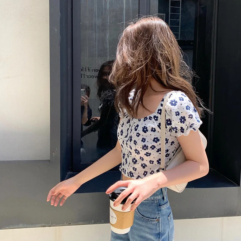 Romantic French Blouses Shirt Tops Women U neck puff sleeve Floral Shirt Tops Summer Tops
Romantic French Blouses Shirt Tops Women U neck puff sleeve Floral Shirt Tops Summer Tops