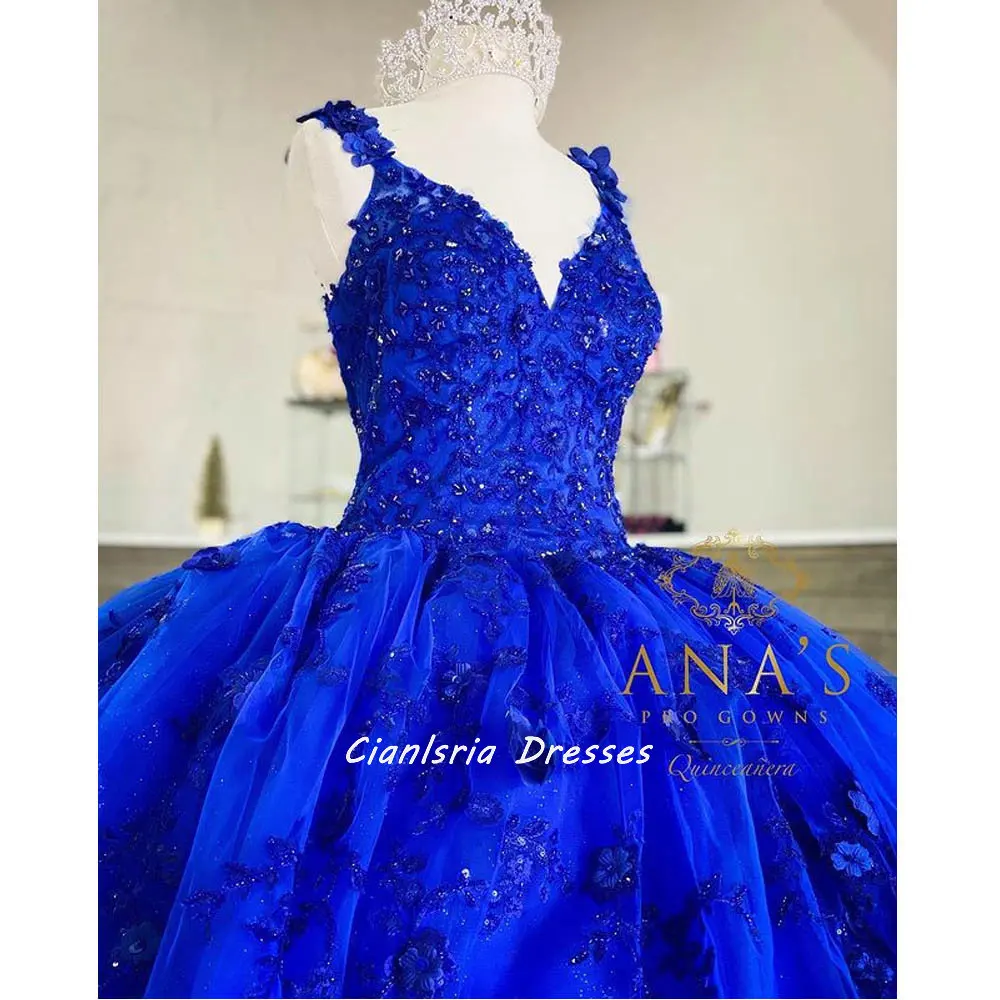 Royal Blue Spaghetti Straps Open Back Ball Gown Quinceanera Dresses Beading Appliques Handmade Flowers Sweet 16 Prom Party Gown
Royal Blue Spaghetti Straps Open Back Ball Gown Quinceanera Dresses Beading Appliques Handmade Flowers Sweet 16 Prom Party Gown