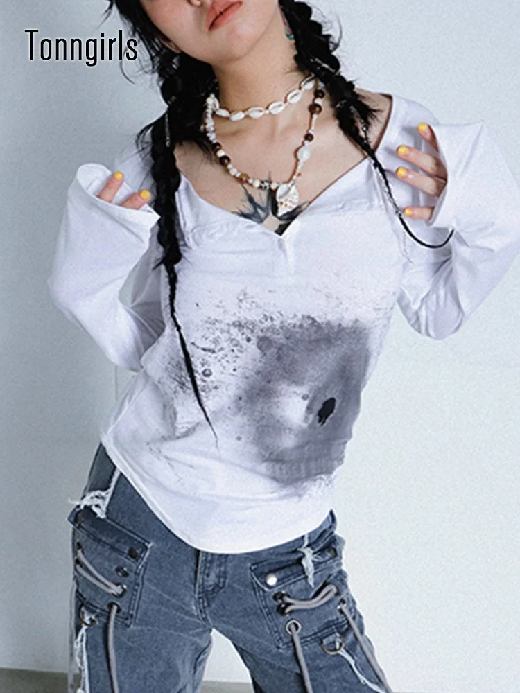 New – Women's longsleeved shirt, retro Gothic style, knot dyeing, garbage, autumn and winter 2023 series
New – Women's longsleeved shirt, retro Gothic style, knot dyeing, garbage, autumn and winter 2023 series