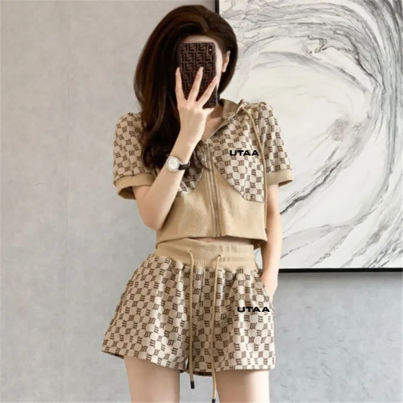 Women's golf clothing, golf shorts, shirt, items, set of 2, spring and summer
Women's golf clothing, golf shorts, shirt, items, set of 2, spring and summer
