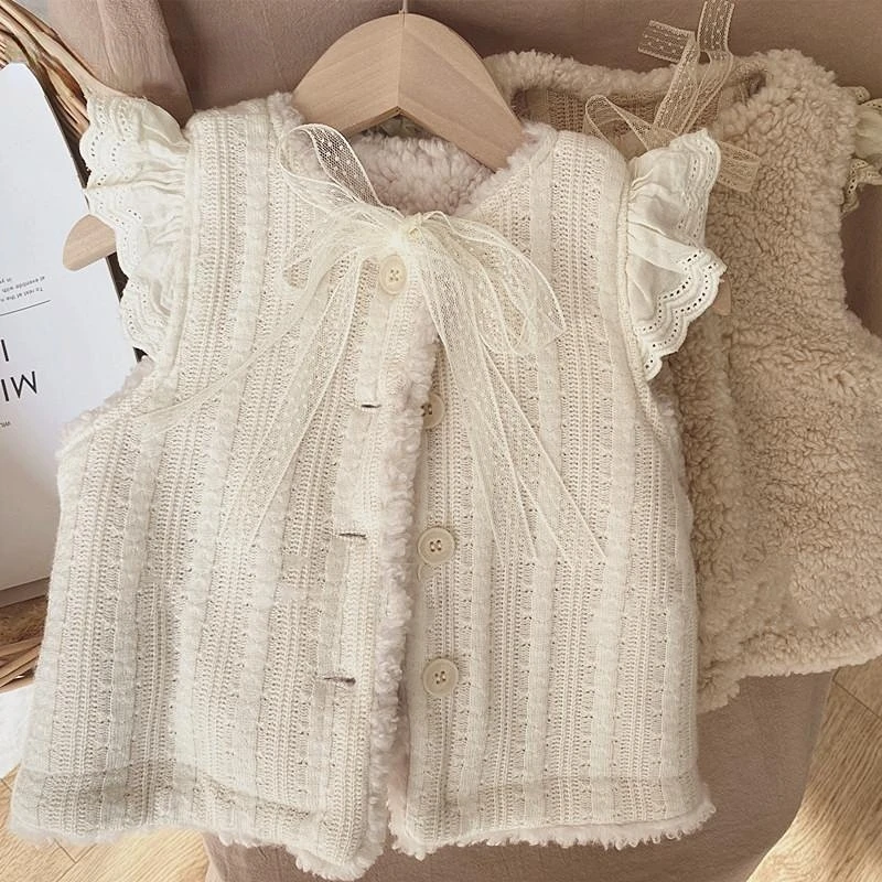 2023 New Baby Girls Vest Jackets Knitted Solid Warm Little Girl Autumn Winter Clothes Sleeveless Outerwear Kids Reversible Coat
2023 New Baby Girls Vest Jackets Knitted Solid Warm Little Girl Autumn Winter Clothes Sleeveless Outerwear Kids Reversible Coat