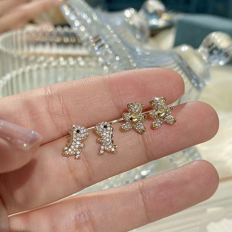 Женские серьги из серебра 925 пробы с покрытием из 14-каратного золота
Женские серьги из серебра 925 пробы с покрытием из 14-каратного золота