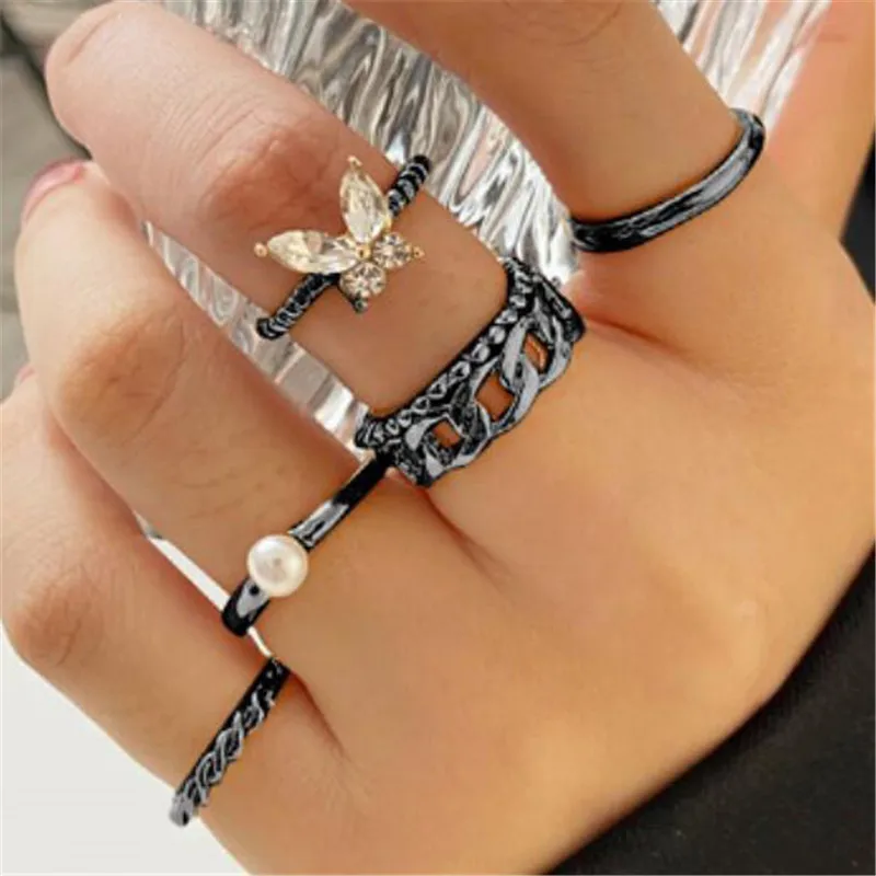 VAGZEB Crystal Hollow Black Rings Set Hip Hop Butterfly Rings for Women Heart Pearl Ring Snake Punk Butterfly Fashion Jewelry
VAGZEB Crystal Hollow Black Rings Set Hip Hop Butterfly Rings for Women Heart Pearl Ring Snake Punk Butterfly Fashion Jewelry