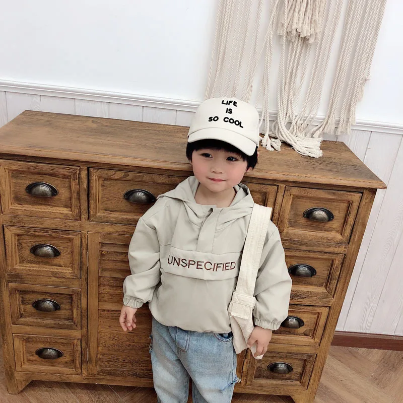 Winter Kids Clothes Boys Girls Parkas Velvet Hooded Letter Printed Beige Gray Coat Baby Thick Outerwear Casaco Inverno Infantil
Winter Kids Clothes Boys Girls Parkas Velvet Hooded Letter Printed Beige Gray Coat Baby Thick Outerwear Casaco Inverno Infantil