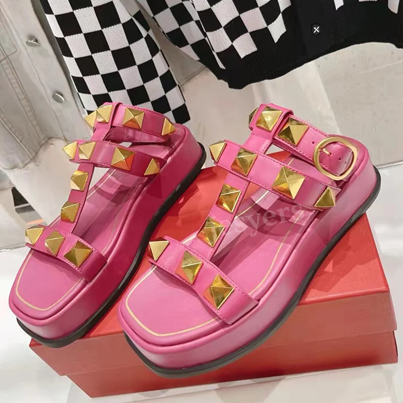 Summer Vacation Flat Thick Sole Square Open Toe Lazy Slippers Women Real Leather Metal Rivet Decor Belt Buckle Strap Sandals
Summer Vacation Flat Thick Sole Square Open Toe Lazy Slippers Women Real Leather Metal Rivet Decor Belt Buckle Strap Sandals
