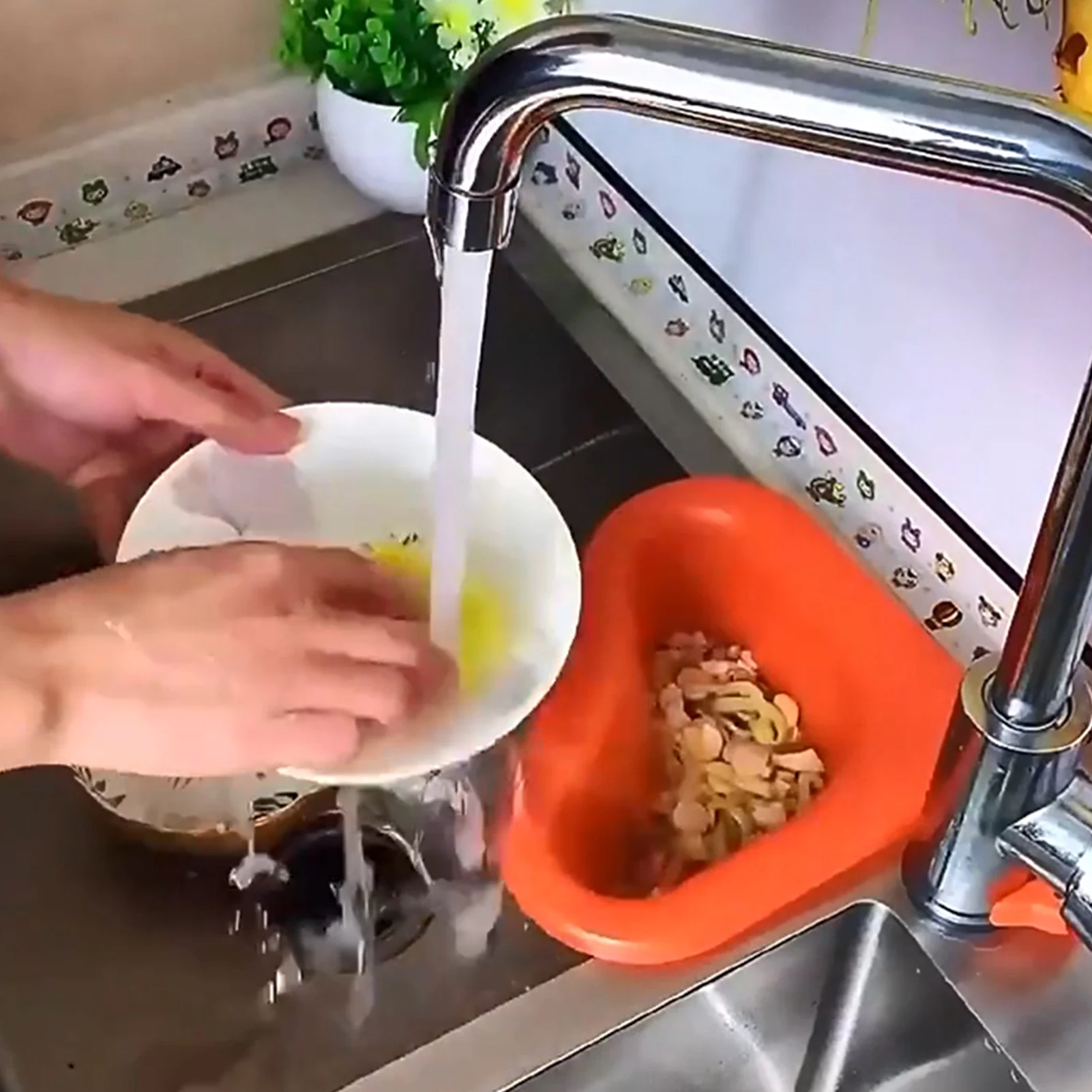 Sink Strainer Basket Multifunctional Kitchen Triangular Sink Strainer Drain Vegetable Fruit Drainer Basket Kitchen Essentials
Sink Strainer Basket Multifunctional Kitchen Triangular Sink Strainer Drain Vegetable Fruit Drainer Basket Kitchen Essentials
