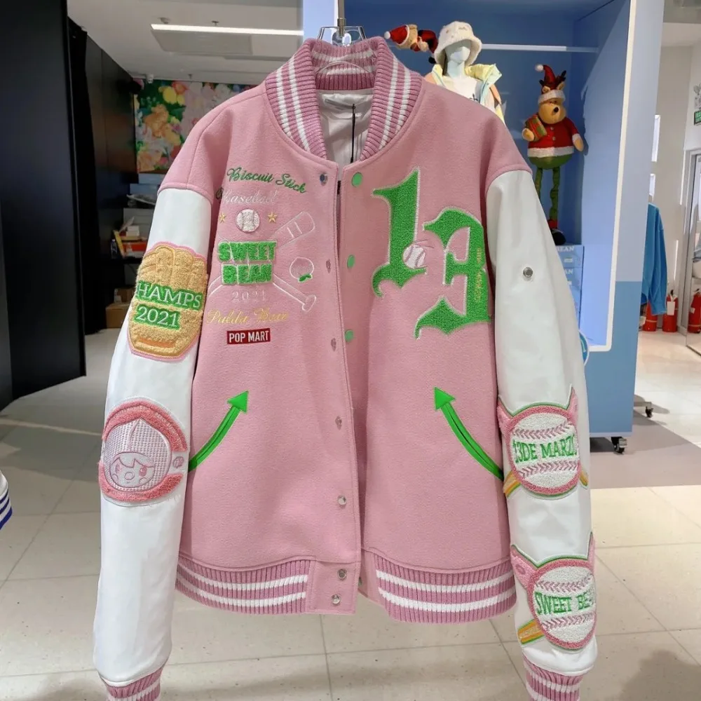 Harajuku Baseball Jacket Women Vintage Towel Embroidery Cartoon Bear College Jackets Korean Casual Oversized Pink Coat Unisex
Harajuku Baseball Jacket Women Vintage Towel Embroidery Cartoon Bear College Jackets Korean Casual Oversized Pink Coat Unisex