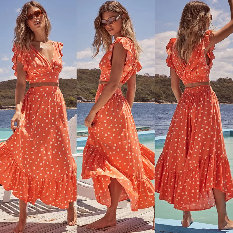 Summer Women Fashion Skirt Set Dots Print Sexy Sleeveless Low-Cut V-neck Crop Top with Long Skirt Summer Outfit
Summer Women Fashion Skirt Set Dots Print Sexy Sleeveless Low-Cut V-neck Crop Top with Long Skirt Summer Outfit