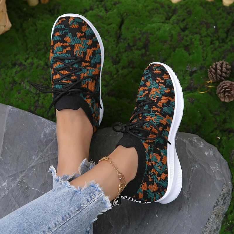 2023 New Summer Thick Sole Casual Low Top Foreign Trade European and American Light Cut Colored Women's Single Shoes
2023 New Summer Thick Sole Casual Low Top Foreign Trade European and American Light Cut Colored Women's Single Shoes