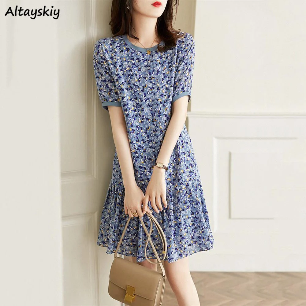 Pleated Dresses Women Summer New Floral All-match Retro Classic Fashion Vestido Elegant Female Casual Streetwear Clothes
Pleated Dresses Women Summer New Floral All-match Retro Classic Fashion Vestido Elegant Female Casual Streetwear Clothes