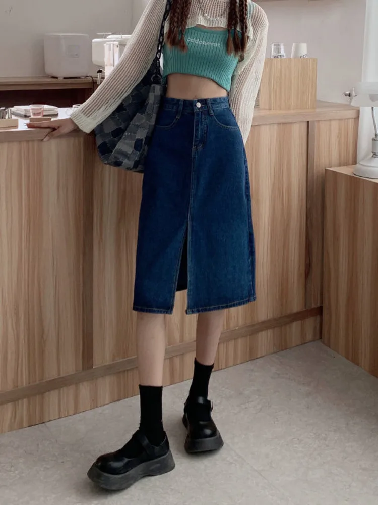 Женская джинсовая юбка с высокой талией, винтажная Универсальная юбка-трапеция с высокой талией, элегантная юбка с разрезом, весна-лето
Женская джинсовая юбка с высокой талией, винтажная Универсальная юбка-трапеция с высокой талией, элегантная юбка с разрезом, весна-лето