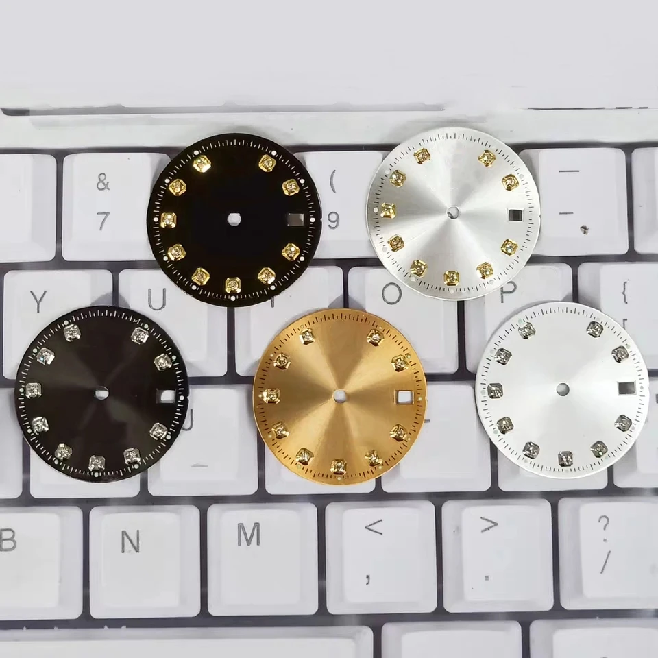 28/28.5mm Diameter Watch Accessories Literal Dial Diamond Surface Calendar Suitable Dial for ETA-2824 8200 8250 8215Movement
28/28.5mm Diameter Watch Accessories Literal Dial Diamond Surface Calendar Suitable Dial for ETA-2824 8200 8250 8215Movement