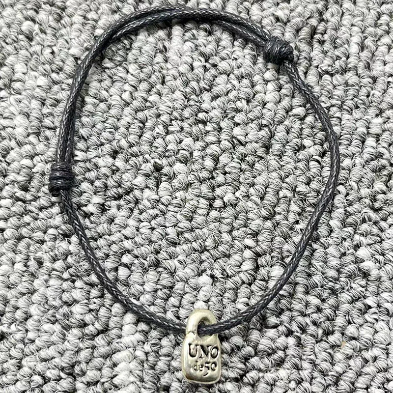 2022 new UNOde50 exquisite fashion electroplating 925 simple black bracelet jewelry gifts
2022 new UNOde50 exquisite fashion electroplating 925 simple black bracelet jewelry gifts
