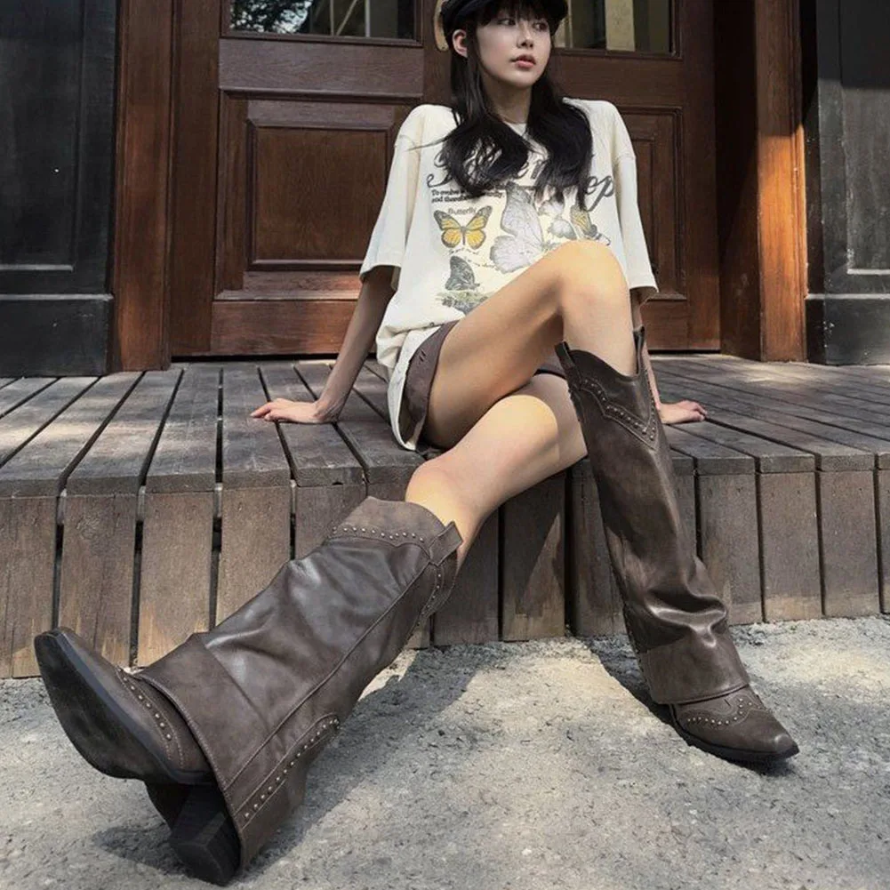 New Pointed Toe Chunky Heel Low Heel Knee Length Ladies Western Boots Folding Boots Rivet Decoration Retro Classic Women's Shoes
New Pointed Toe Chunky Heel Low Heel Knee Length Ladies Western Boots Folding Boots Rivet Decoration Retro Classic Women's Shoes