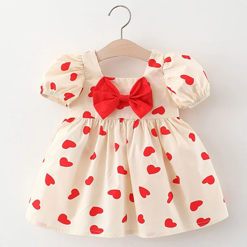 Girls Bubble Sleeve Love Print Dress 2022 New Summer Baby Girl Cotton Kids Clothing Fashion Cute Square Neck Princess Dress
Girls Bubble Sleeve Love Print Dress 2022 New Summer Baby Girl Cotton Kids Clothing Fashion Cute Square Neck Princess Dress