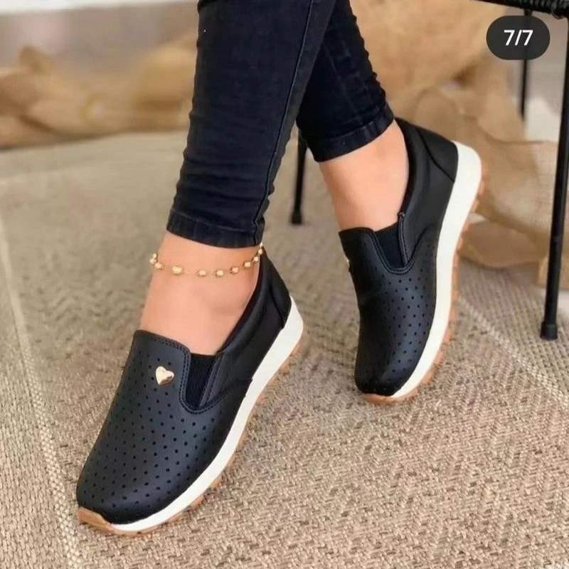 Sneakers 2023 Autumn New Canvas Flat Bottom Slip-on Fashion Hollow Outdoor Leisure Breathable Mesh Black Women Vulcanized Shoes
Sneakers 2023 Autumn New Canvas Flat Bottom Slip-on Fashion Hollow Outdoor Leisure Breathable Mesh Black Women Vulcanized Shoes