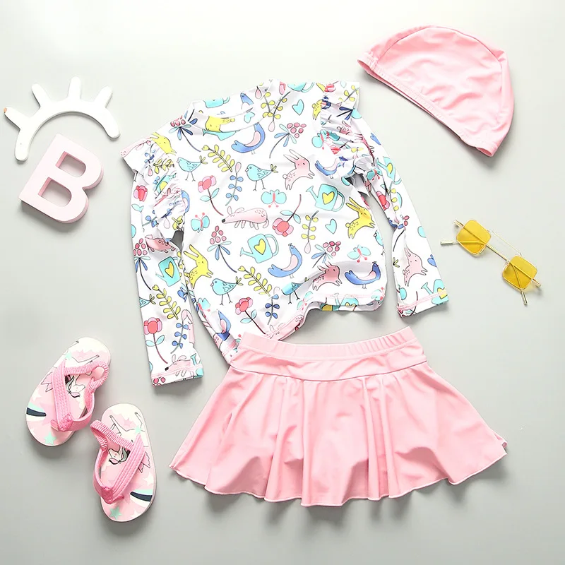 Cartton Baby Girls Swimwear Outdoor Sport Children Swimwear Long Sleeve Kids Bathing Clothes Tops Shorts Cap 3 PCS Sportswear
Cartton Baby Girls Swimwear Outdoor Sport Children Swimwear Long Sleeve Kids Bathing Clothes Tops Shorts Cap 3 PCS Sportswear