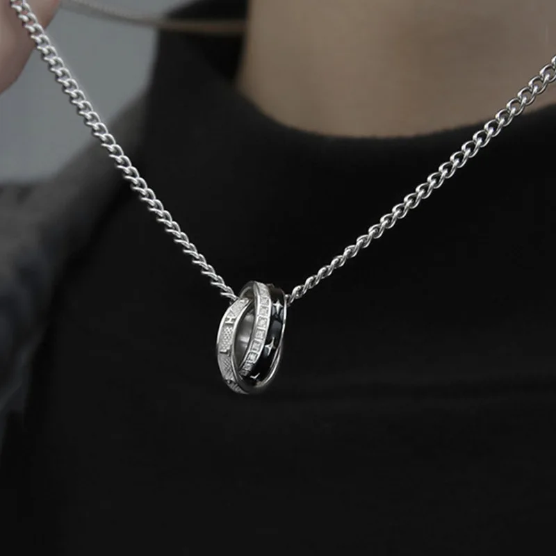 Interlocking Men's Necklace Copper Personality Circle Pendant Couple Send Boy Gift Retro Double Ring Light Chaser Necklace
Interlocking Men's Necklace Copper Personality Circle Pendant Couple Send Boy Gift Retro Double Ring Light Chaser Necklace